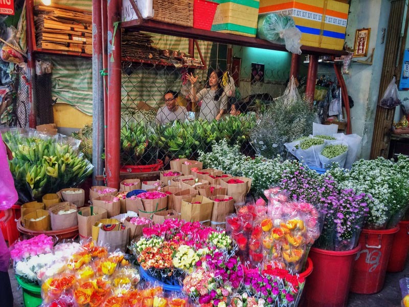 Chợ hoa Hồ Thị Kỳ