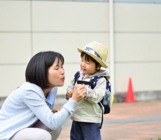 Top 5 cách phạt con khoa học thay cho phạt roi Phạt con khoa học giúp trẻ phát triển hơn