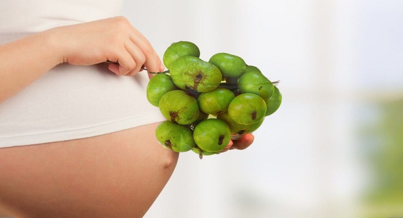 Khi mang bầu, mẹ hãy siêng năng ăn sung nhé.