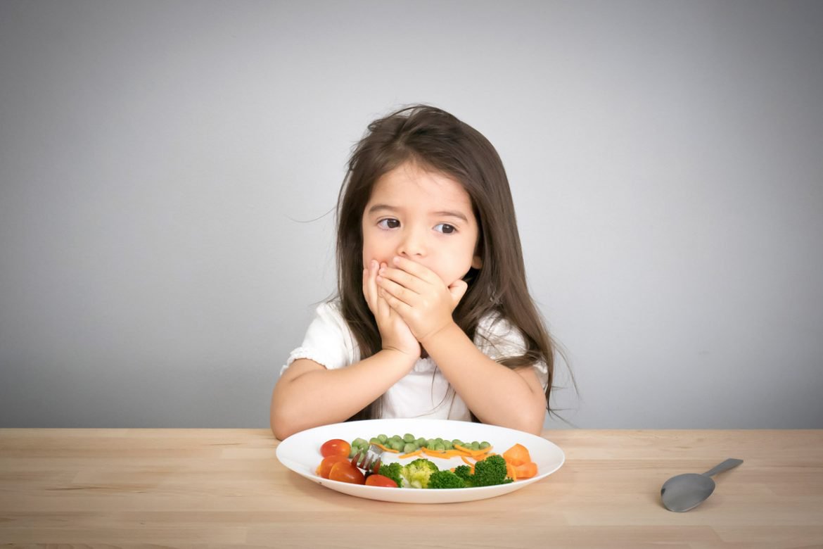 Trẻ biếng ăn, chậm tăng cân nỗi lo của nhiều phụ huynh ngày nay
