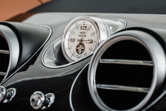 Đồng hồ Mulliner Tourbillon cho Bentley Bentayga