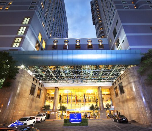 Khám phá du lịch thượng lưu: Trải nghiệm khách sạn 5 sao Sài Gòn Sheraton Saigon Grand Opera Hotel | Nguồn: Traveloka