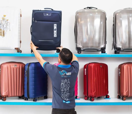 Các mẫu vali kéo siêu nhẹ dành cho vận động viên thi đấu xa nhà